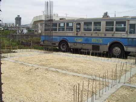 �䏊��